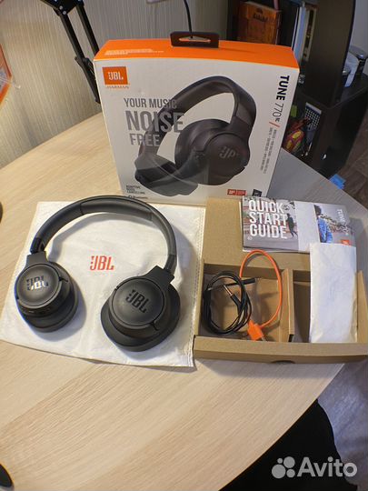 Беспроводные наушники JBL Tune 770 NC