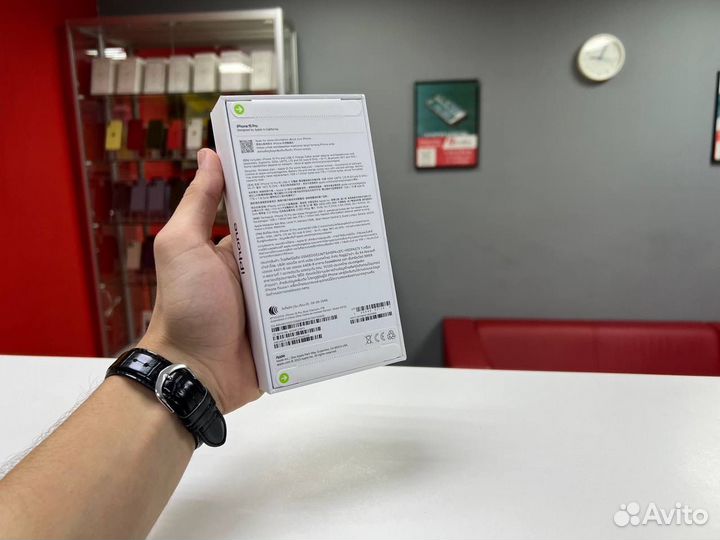 iPhone 15 Pro, 128 ГБ