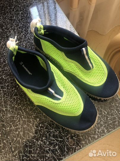 Тапки от камней и кораллов для купания детские