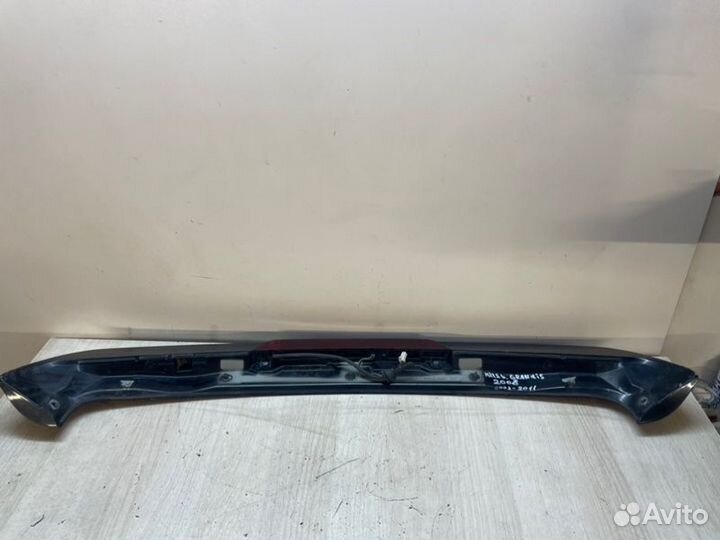 Спойлер крышки багажника Mitsubishi Grandis NA4W