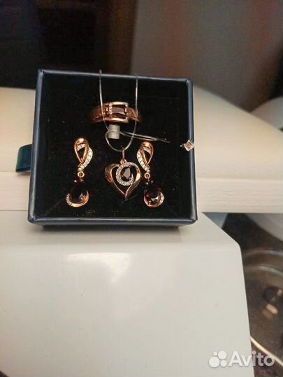 Золотые серьги