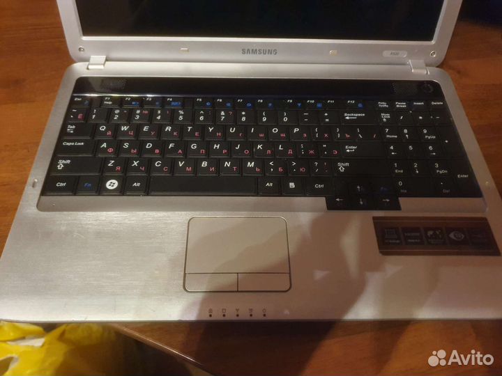 Ноутбук samsung r530