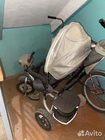 Прогулочная коляска