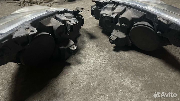 Передние фары Peugeot 307 рест