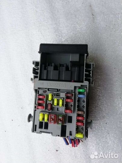 Блок предохранителей Chevrolet Cruze J 2009-2012