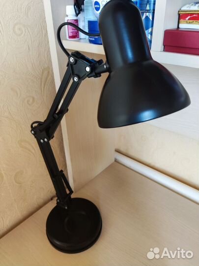 Лампа настольная