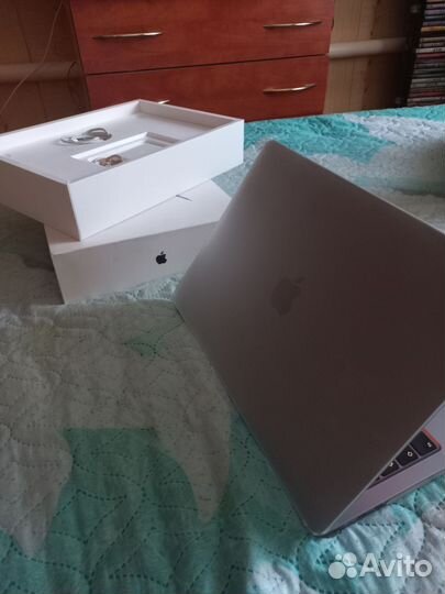 Apple macbook pro 13