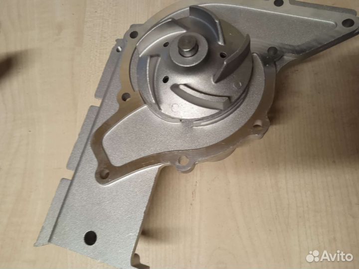 Помпа водяная ауди а4/а6/а8 3.0