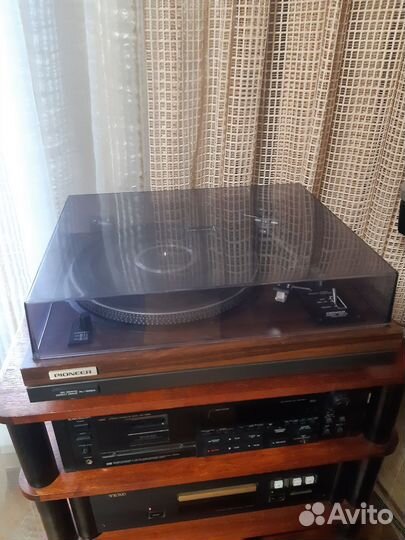 Проигрыватель винила Pioneer