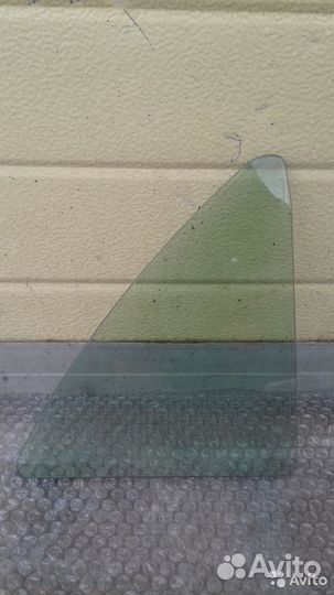 Тойота Королла Е150 форточка правой двери
