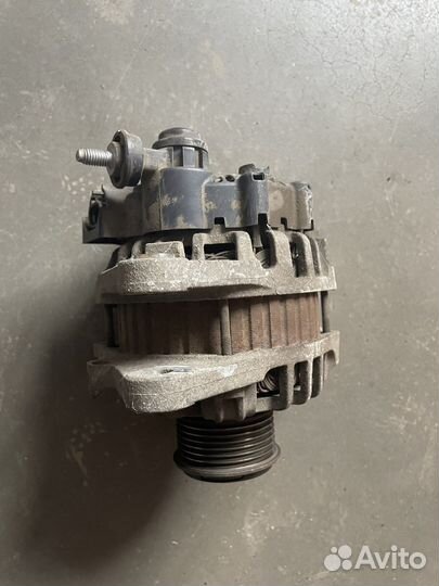 Генератор hyundai Porter 2,HD35,valeo 373004A700