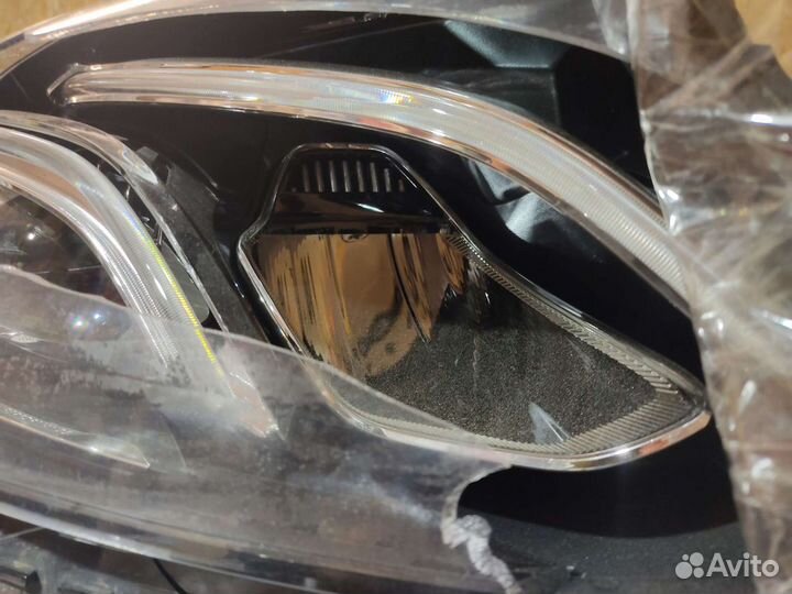 Фара правая mercedes w213 после дтп