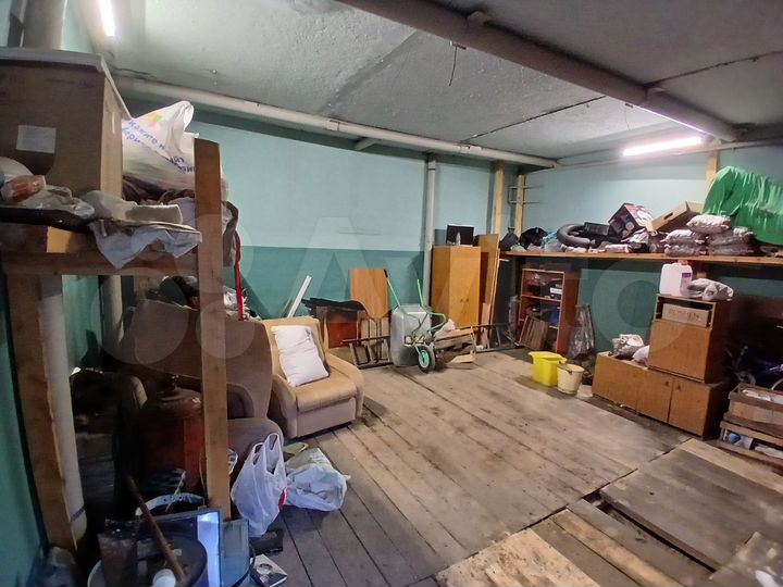 Гараж, > 30 м²