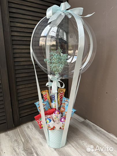 Подарочный бокс со сладостями