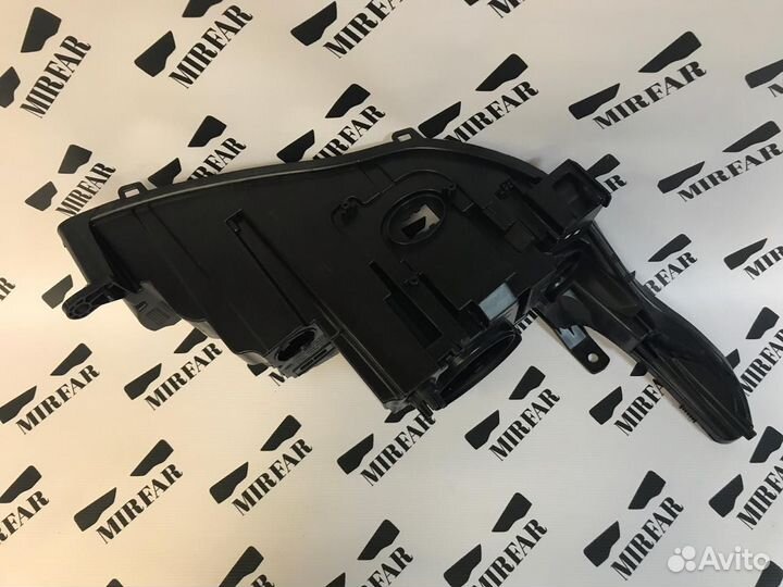 Левый корпус фары Range Rover Sport II 2013-2017