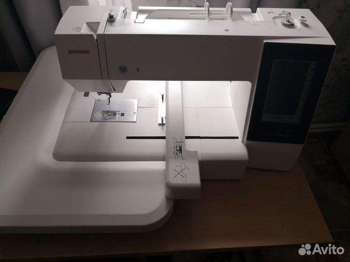 Вышивальная машина janome 500e