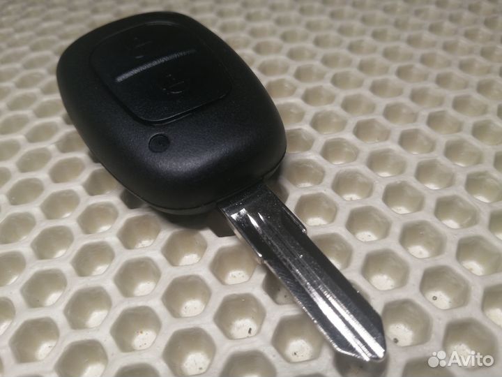 TRW 101546-B Renault/ Nissan/ Opel чип ключ VAC102