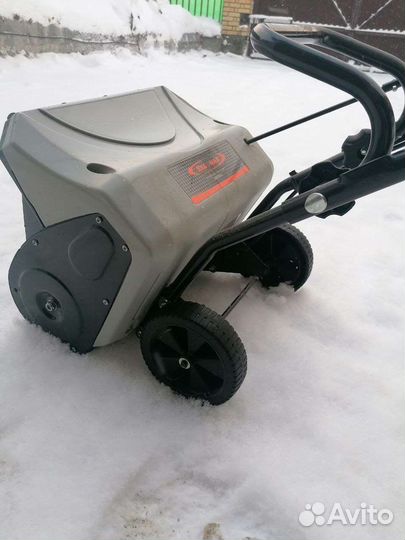 Снегоуборщик электрический