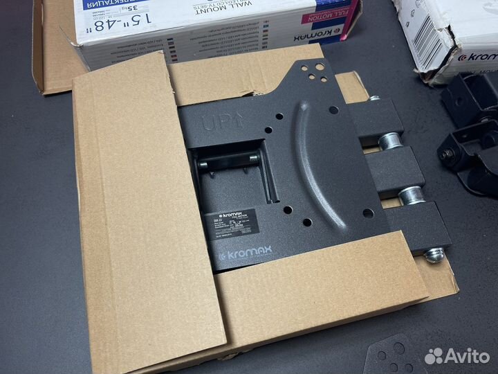 Кронштейн для монитора/телевизора Kromax DIX-22