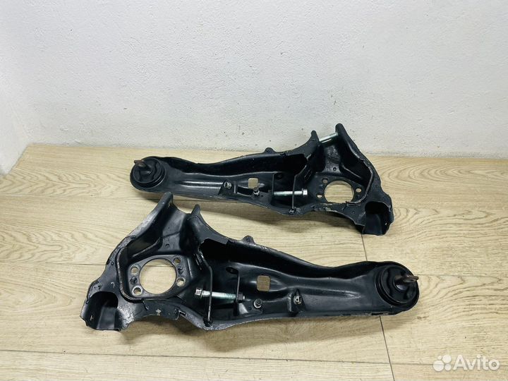 Рычаги продольные пара Mitsubishi lancer 10