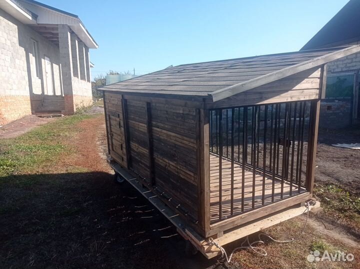 Вольер для собаки. Будка для собаки