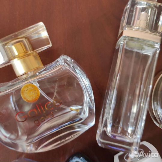 Флакон с распылителем для духов