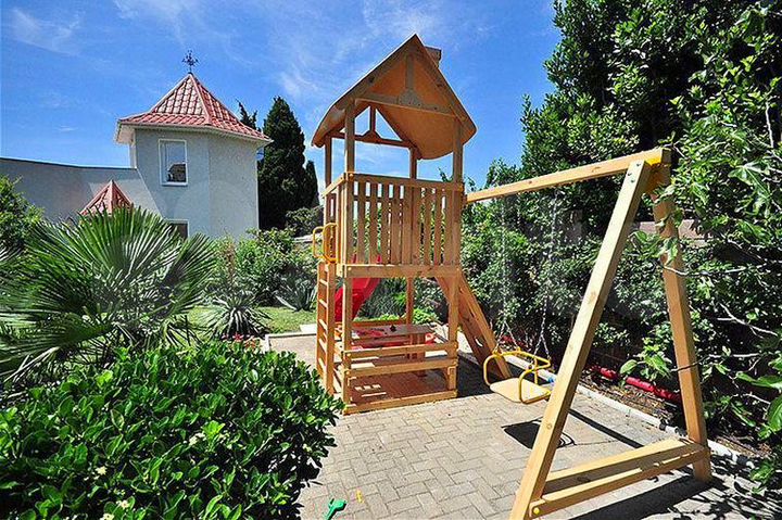 Гостиница, 580 м²