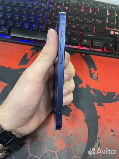 iPhone 12, 64 ГБ