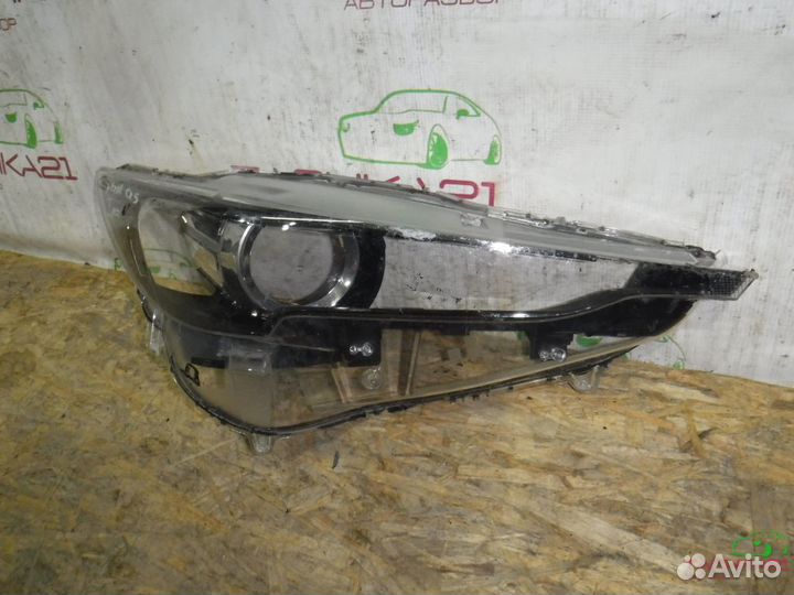 Стекло правой фары Mazda CX-5 (2017)