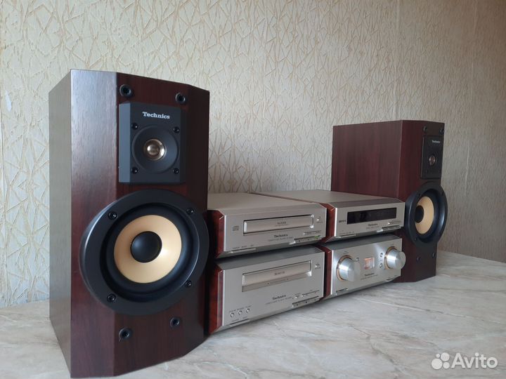 Музыкальный центр Technics SC-HD560