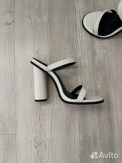 Босоножки женские 37 размер