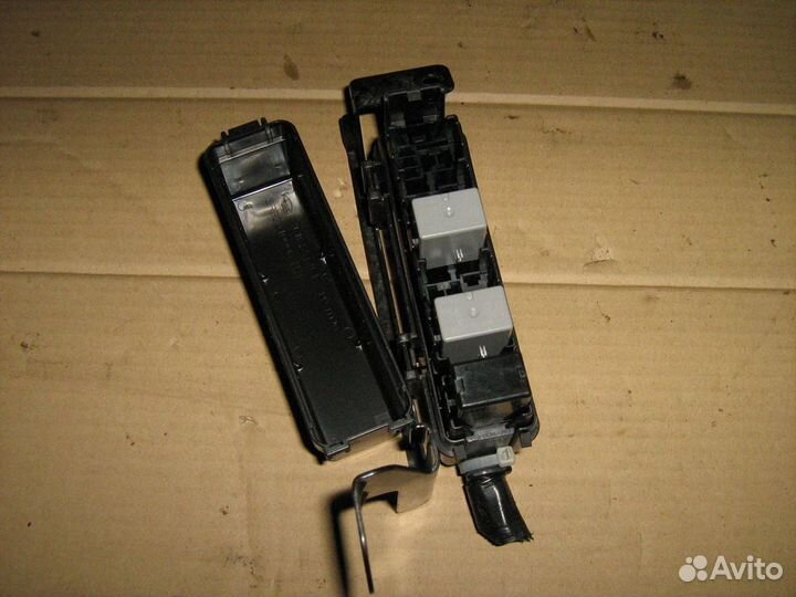 Блок реле forester 2014 (Электрооборудование, Блок