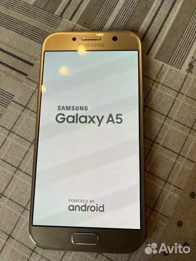 Телефон Samsung galaxy a5 2017