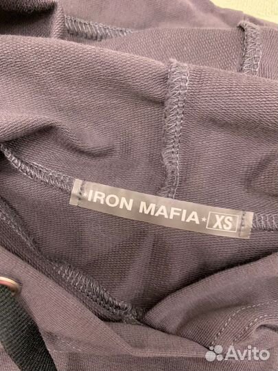 Платье в спортивном стиле