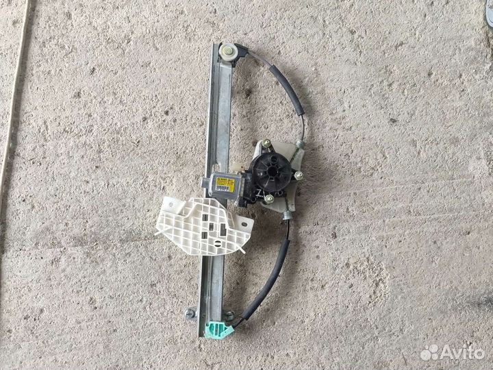 Стеклоподъемник Киа Рио 4 передний правый двери