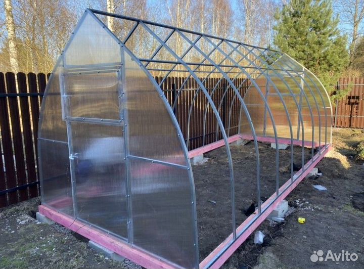 Теплица капелька