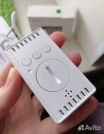 Часы настольные с будильником и термометром новые