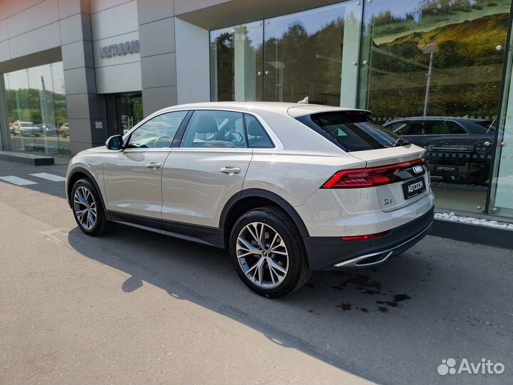 Audi Q8 3.0 AT, 2022