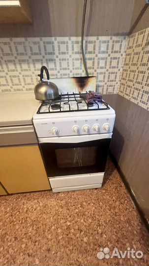 Продам газовую плиту бу