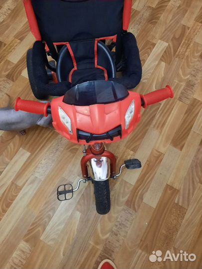 Детский трехколесный велосипед
