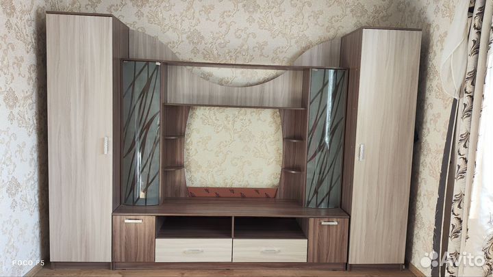 Стенка в гостиную