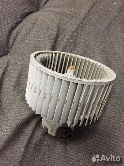 Мотор печки Mercedes-Benz Gl-Class X164 M273