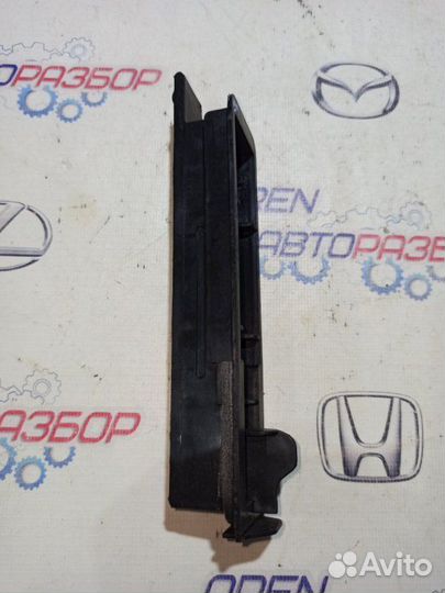 Крышка салонного фильтра Nissan Terrano D10 2.0