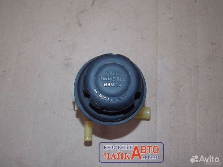 Бачок гур Hyundai Sonata 5 NF