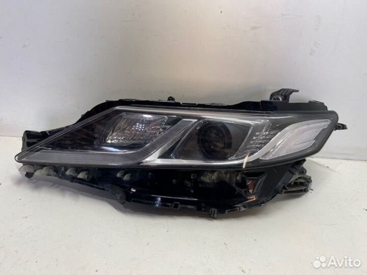 Фара передняя левая Toyota Camry V70/V75 2018-2023