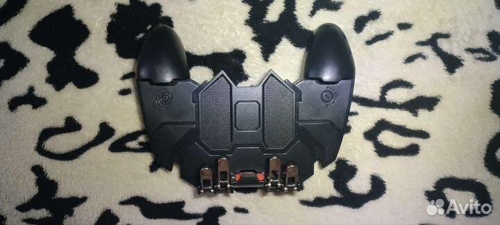 Игровой джойстик для телефона