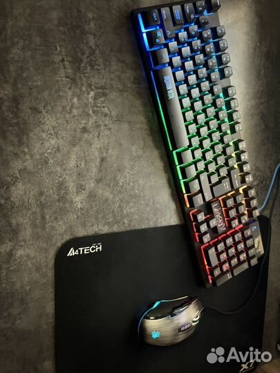 Игровая клавиатура с мышкой