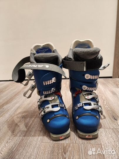 Горнолыжные ботинки женские 37