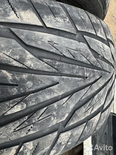 Toyo 310 275/45 R20