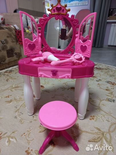 Музыкальный столик